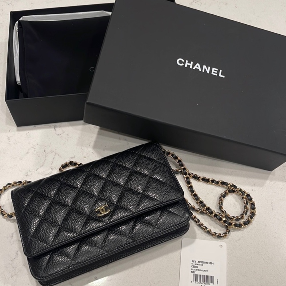 100% Authentic Black CHANEL Caviar Leather Wallet on Chain WOC - Picture 1 of 7